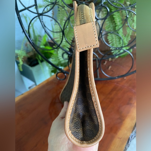 Celine Macadam Clutch, Pouch With Certificate of Authenticity included - Picture 5 of 11